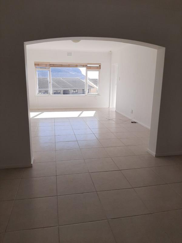 To Let 2 Bedroom Property for Rent in Fish Hoek Western Cape